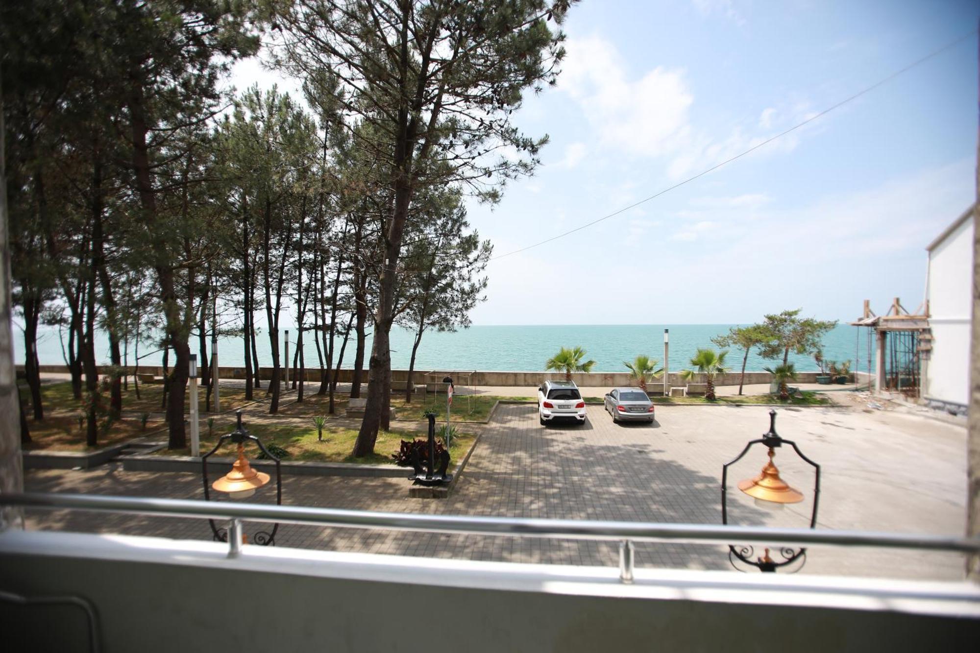 Green House Hotel Kobuleti Luaran gambar