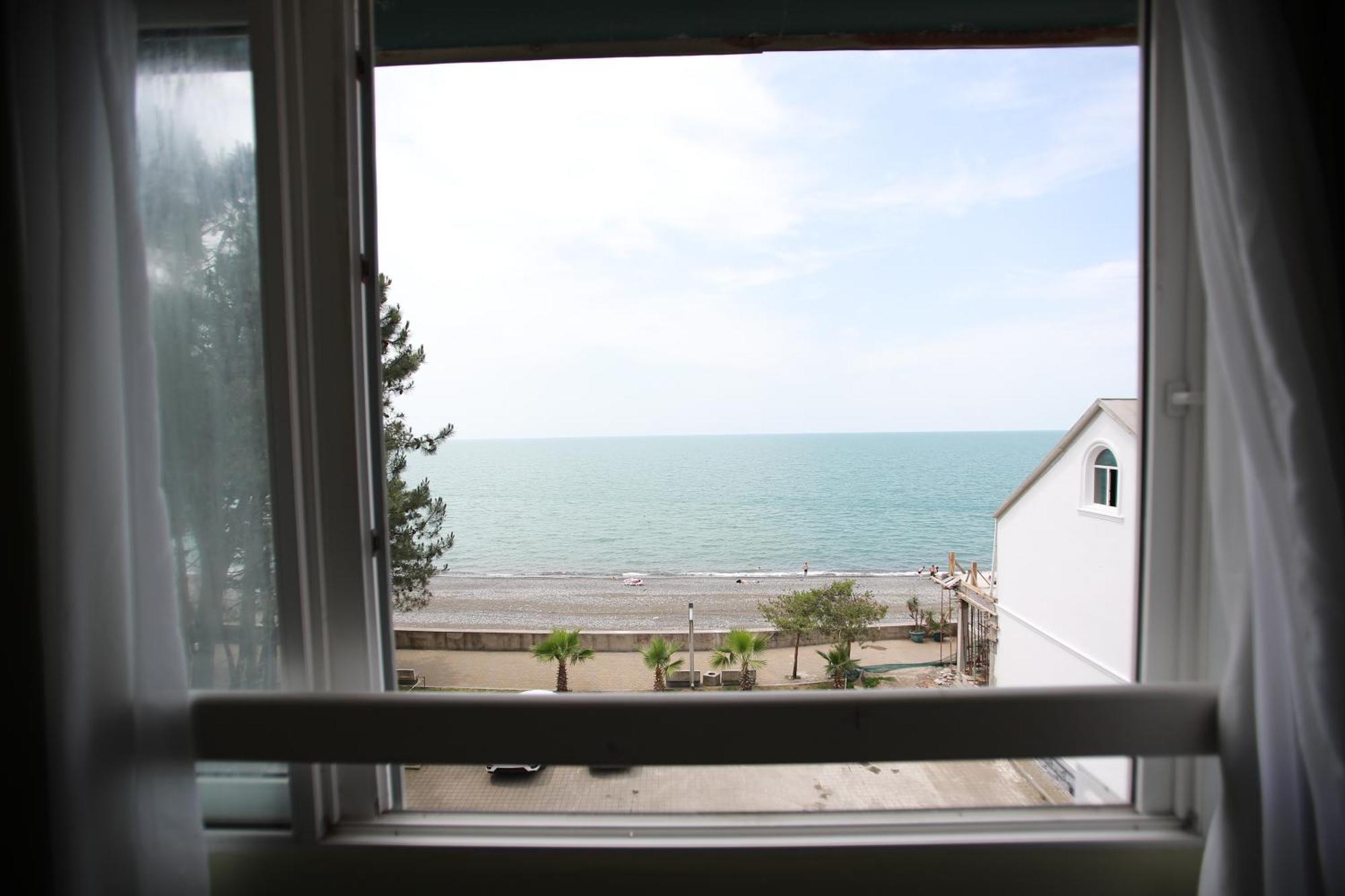 Green House Hotel Kobuleti Luaran gambar