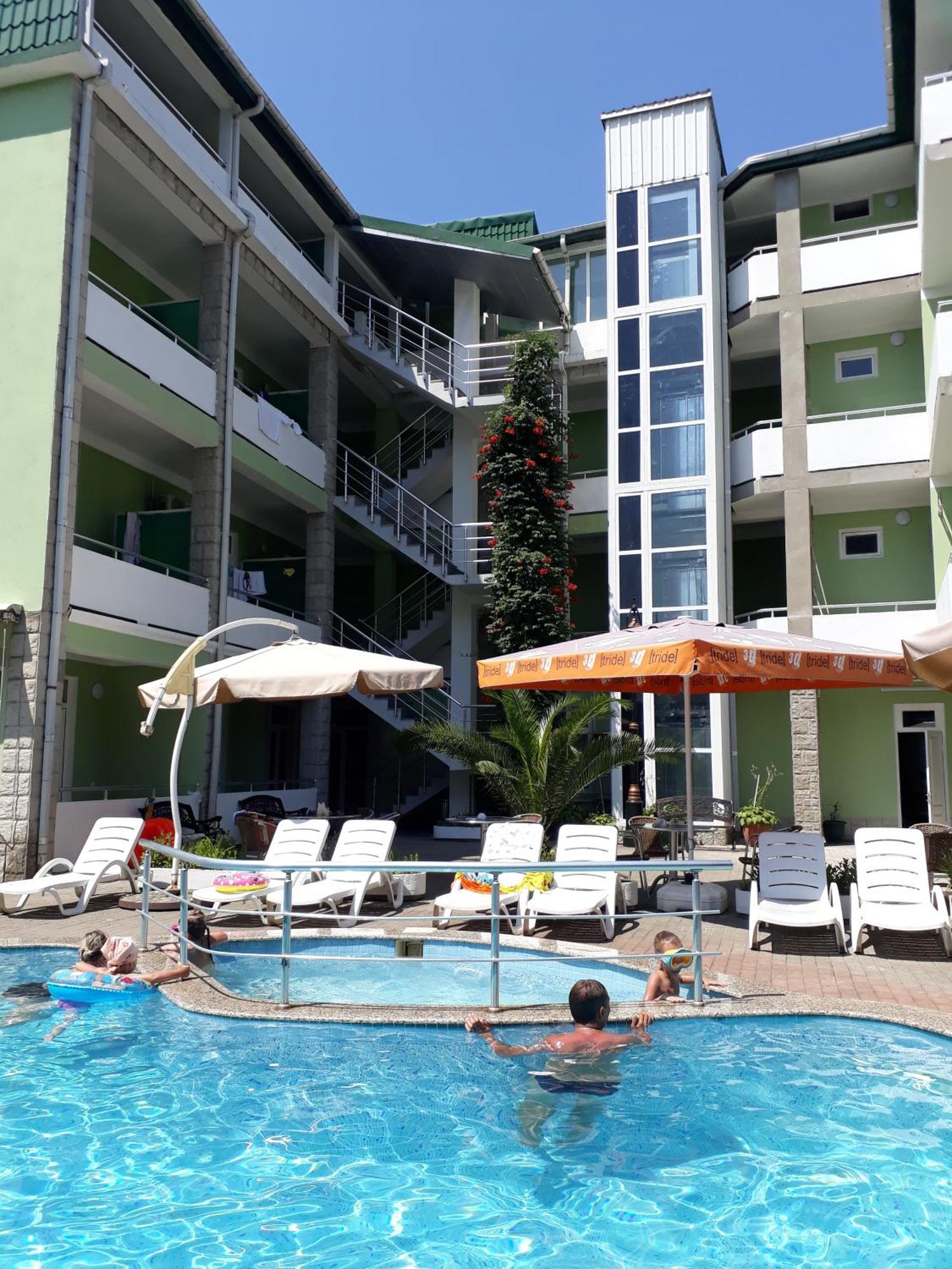 Green House Hotel Kobuleti Luaran gambar